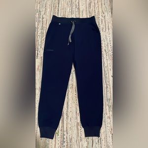 FIGS Women’s Jogger Scrub Pants